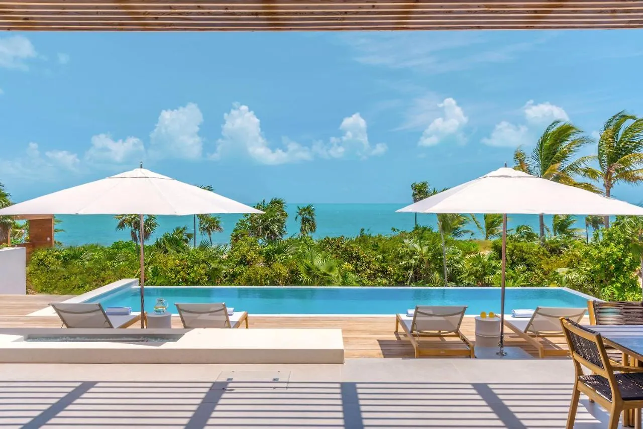 Beach Enclave Grace Bay