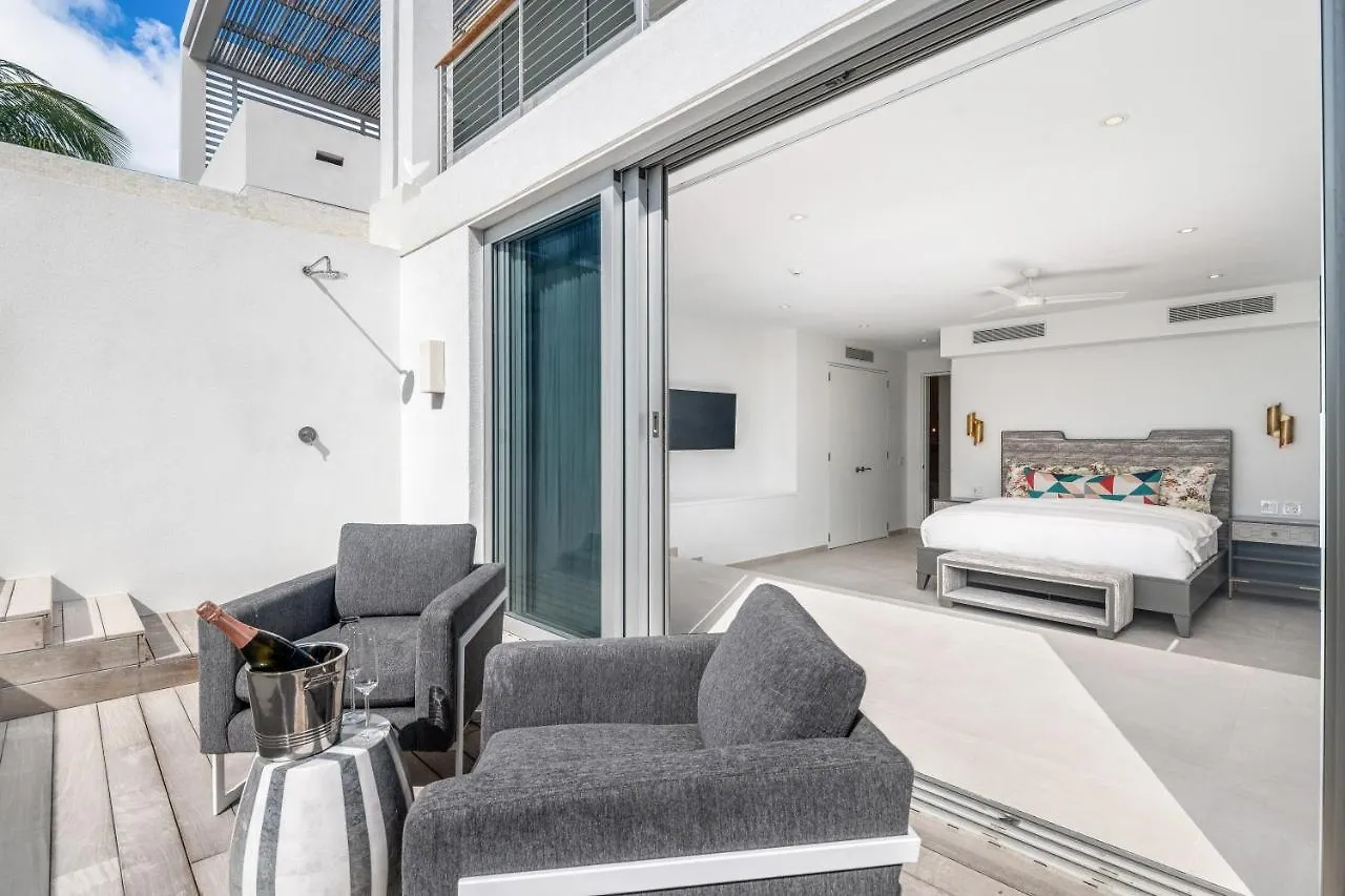 Beach Enclave Grace Bay