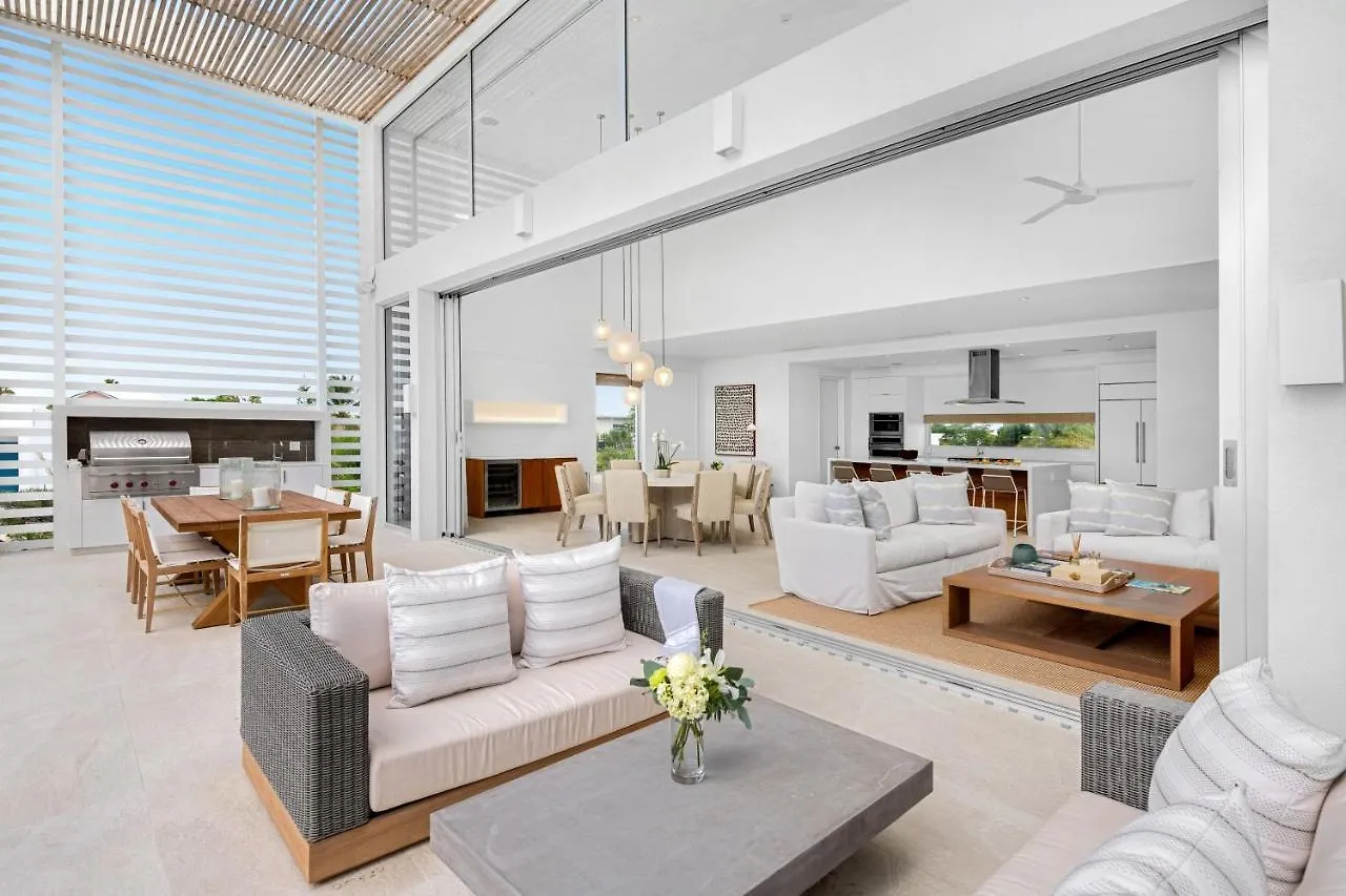 Resort Beach Enclave Grace Bay