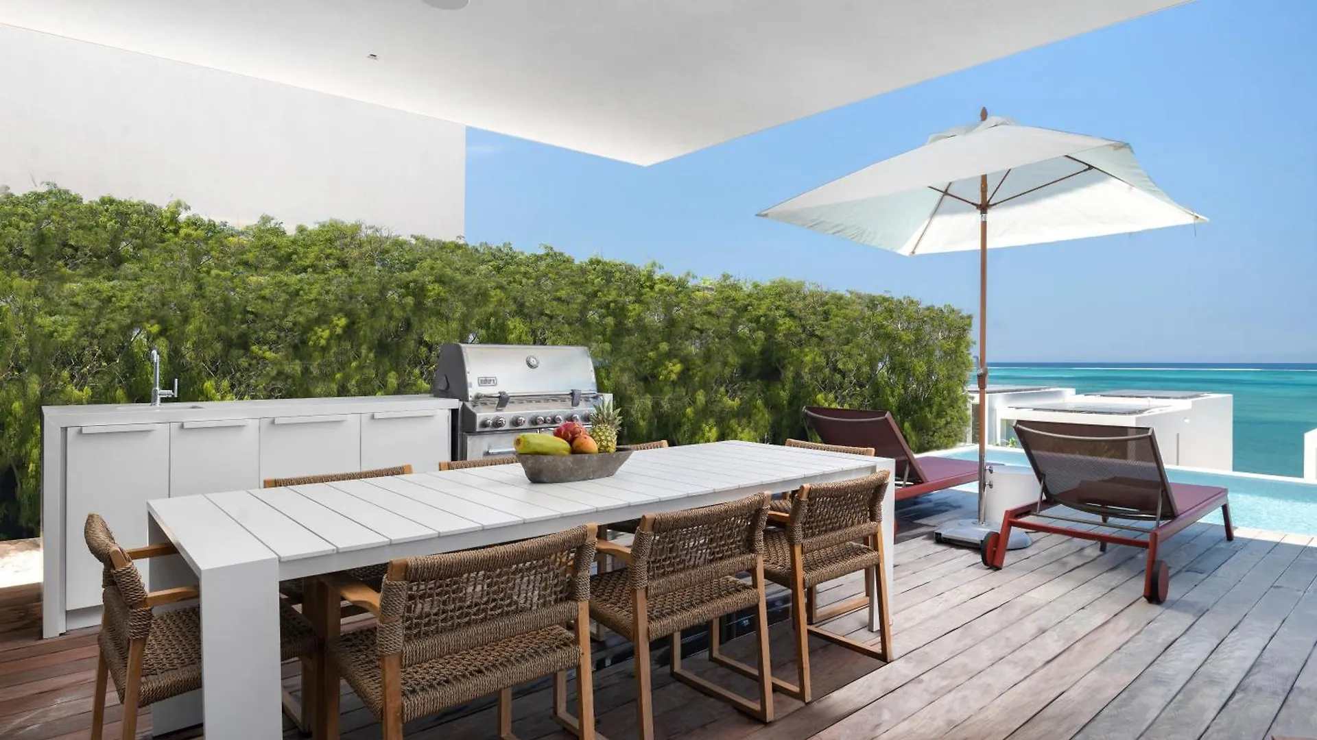 Beach Enclave Grace Bay Resort