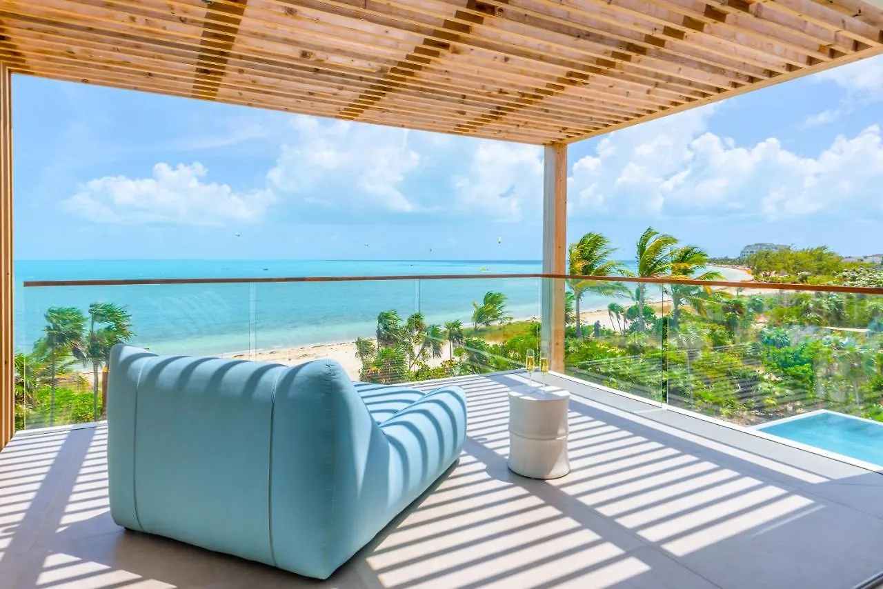 Beach Enclave Grace Bay Resort