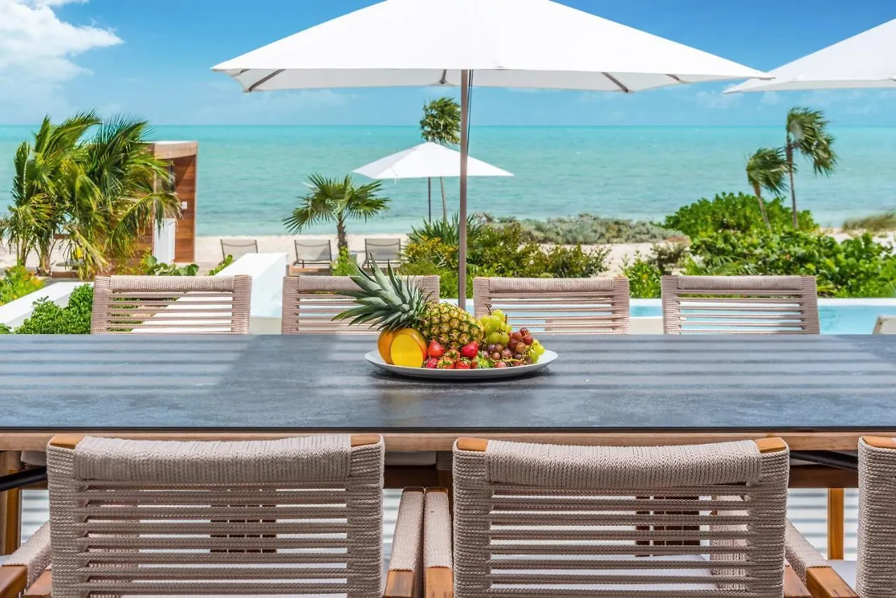 Beach Enclave Grace Bay Semesteranläggning (resort)