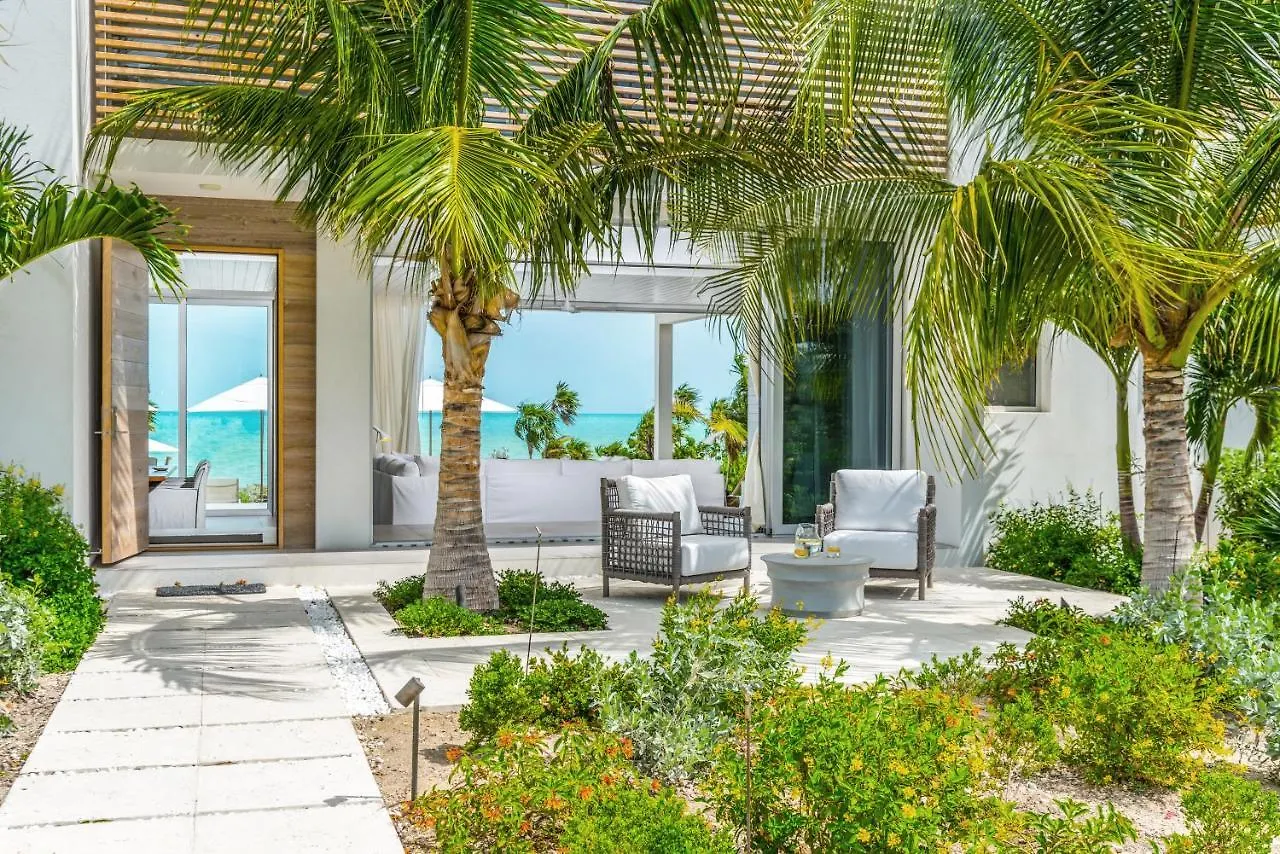 Beach Enclave Grace Bay