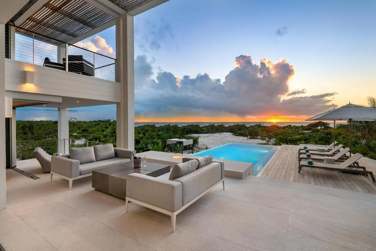 Beach Enclave Grace Bay 3*,  Turks And Caicos Islands