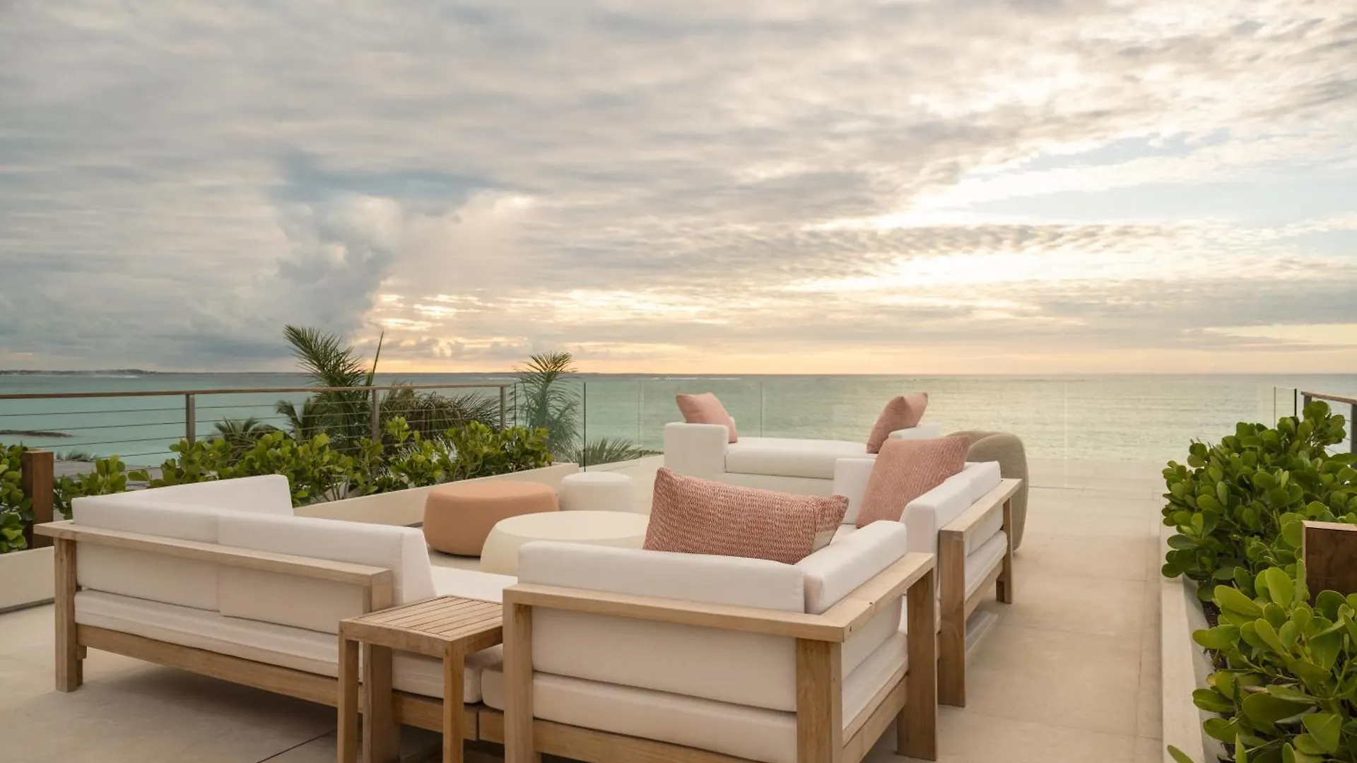 *** Resort Beach Enclave Grace Bay Turks And Caicos Islands